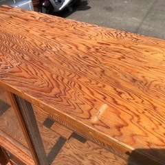 屋久杉の飾り棚/茶箪笥 木目の美しい屋久杉突板の棚です❗️88cm×37cm×高さ100cmの画像