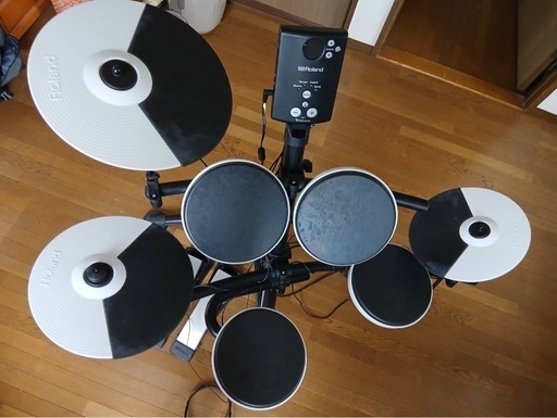 数ヶ月使用のみRoland TD-1 V-Drums