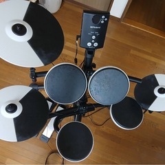 数ヶ月使用のみRoland TD-1 V-Drums 