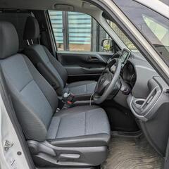 令和5年式　ノア　4WD　2.2万km　車検令和9年1月までの画像