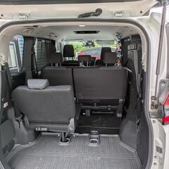 令和5年式　ノア　4WD　2.2万km　車検令和9年1月までの画像