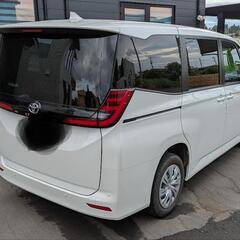 令和5年式　ノア　4WD　2.2万km　車検令和9年1月までの画像