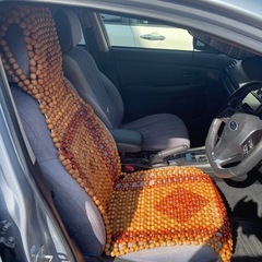 夏用車シートカバー素材は木目の画像