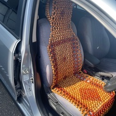 夏用車シートカバー素材は木目の画像
