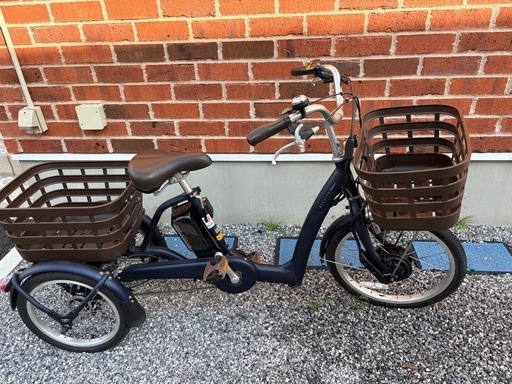 愛用 美品中古品、ブリヂストン RW0B42 電動アシスト三輪車 手渡し 自転車本体
