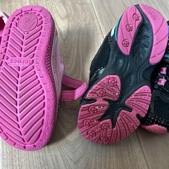 子ども靴の画像