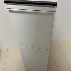 【お譲り先決まりました】キャスター付き分別用ゴミ箱