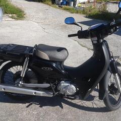 ホンダ原付スーパーカブ４スト超低燃費の画像
