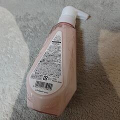 【新品未使用】LUX ルミニーク ハピネスブルーム トリートメント ボトル 450gの画像