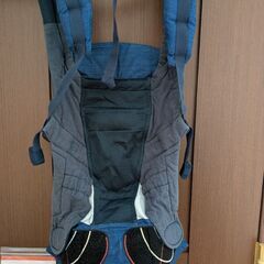 値下げ【美品】ergobaby 抱っこ紐 アダプトクールエアメッシュ　ネイビーの画像
