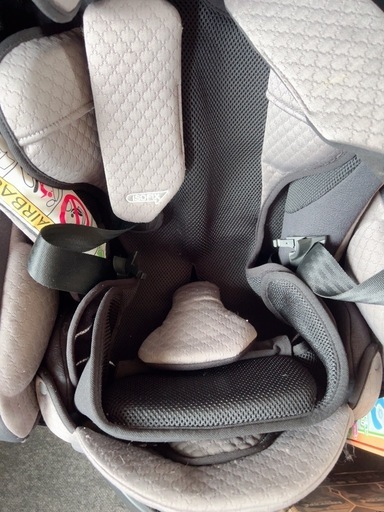 ブラディア グロウ ISOFIX セーフティ チャイルドシート 