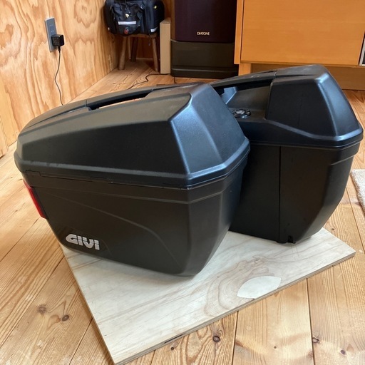 giviパニアケースE22N