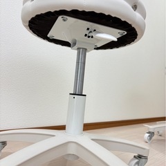 アイラッシュサロン　椅子　キルティングスツール　　の画像