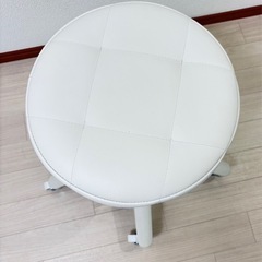 アイラッシュサロン　椅子　キルティングスツールの画像