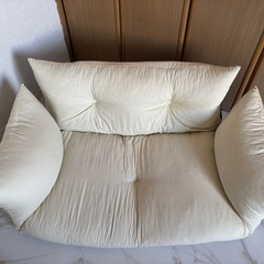白のローソファ