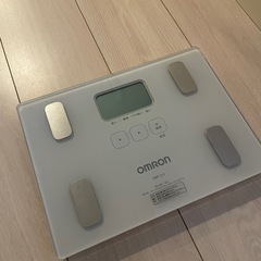 　500円！OMRON体重計