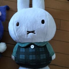 ミッフィーぬいぐるみ