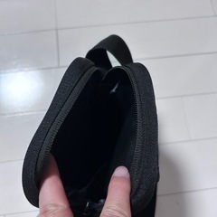 adidas ショルダーバッグの画像