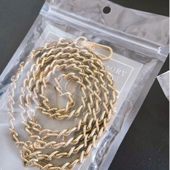 新品未使用　 マフラー ストール シンプル　アクセサリー　ヘアークリップ　　イヤの画像