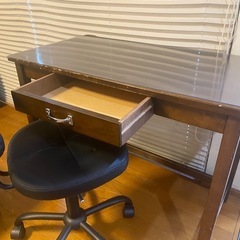 テーブル、チェアセットの画像