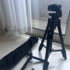 XXZU 152cm 三脚 スマホ 三脚 カメラ 三脚 遠隔撮影リモコン 収納袋 付き 5段階伸縮 3WAY雲台 さんきゃく スタンド ビデオカメラ 一眼レフ スマートフォン 等に対応②の画像