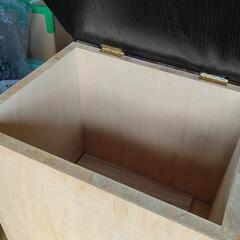 DIYで作ったキャスター付きの箱