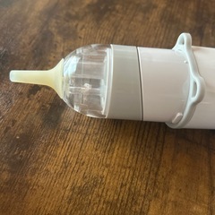 ピジョン電動鼻吸い取り器の画像