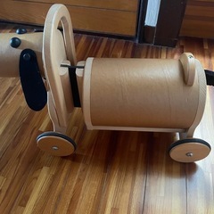 オモチャ　木製四輪車の画像