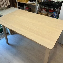 ダイニングテーブル IKEA　
