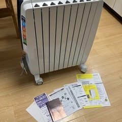 デロンギ　オイルヒーター　QSD0915　