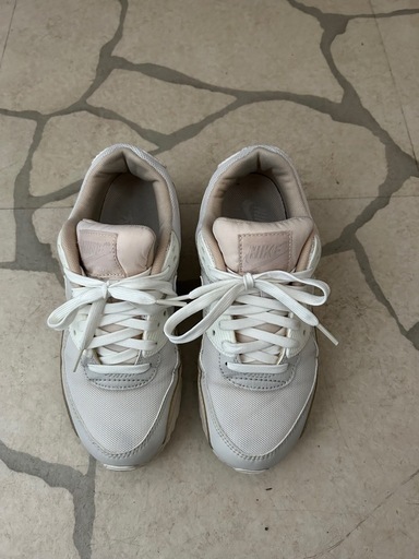 Nike Air Max W 90 ホワイト/ベージュ スニーカー 23.5㎝ (mita