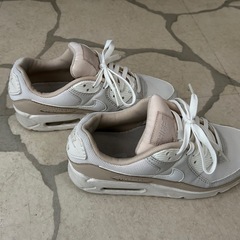 Nike Air Max W 90 ホワイト/ベージュ スニーカー 23.5㎝の画像