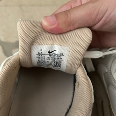 Nike Air Max W 90 ホワイト/ベージュ スニーカー 23.5㎝の画像