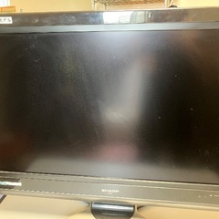 【中古】液晶カラーテレビ　32v