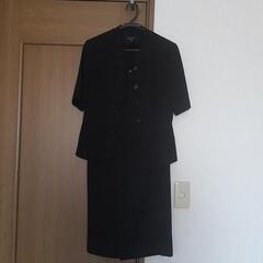 礼服