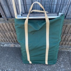 キャンプ
キッチンテーブルの画像