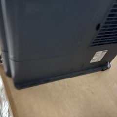 加湿器付き電気ヒーターの画像
