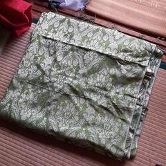 はぎれ、なん枚かあります。。