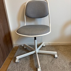 IKEAで購入した椅子