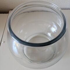 おしゃれなガラス製金魚鉢 ’太鼓鉢）の画像