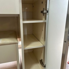 鏡付きドレッサー
の画像
