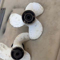 船外機 プロペラ 2点セットの画像