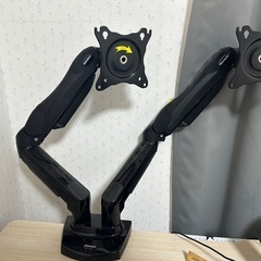 デュアルモニターアーム
