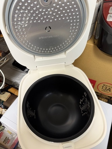 2024年アイリスオーヤマ炊飯器5.5合IH圧力白 (qqq) 池下の