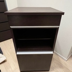 収納棚　チェスト