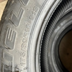 ジムニー新車外しタイヤ175/80R16の画像