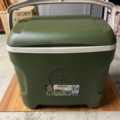 クーラーボックス