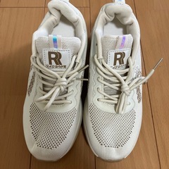 未使用　23.5センチ　インヒール　スニーカーの画像