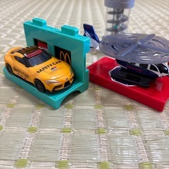 ハッピーセットのおもちゃ4点の画像