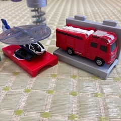 ハッピーセットのおもちゃ4点の画像